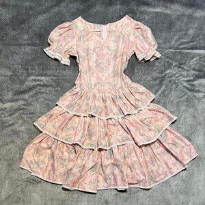 Vintage partners please ruffled